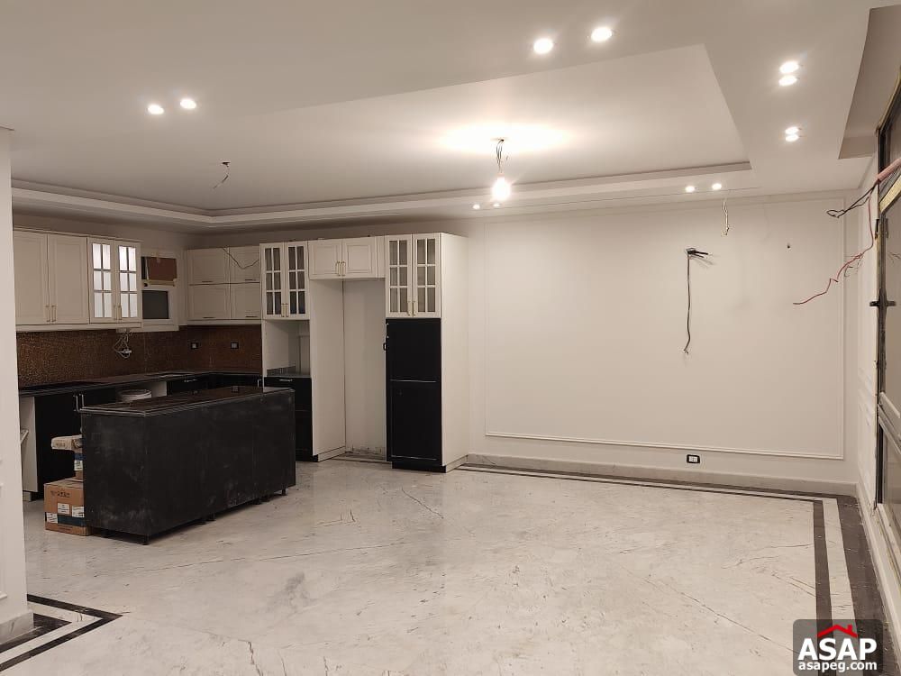 Finished Apartment for Sale in Azad Compound