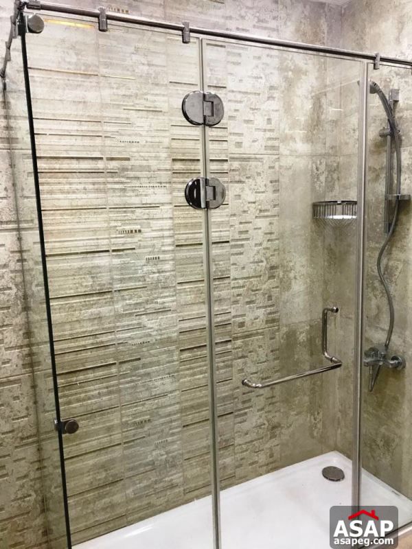 Apartment with Garden for Rent in Eastown Apartment with Garden for Rent in Eastown