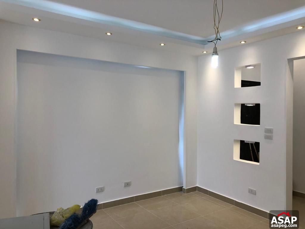 Semi Furnished Apartment for Rent in Eastown