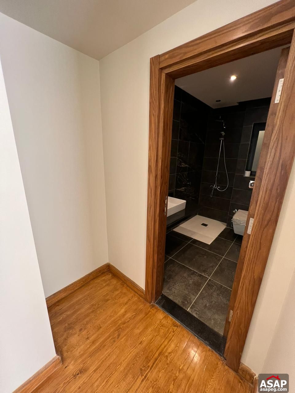 Ground Floor with Pool in Lake View Residence Ground Floor with Pool in Lake View Residence