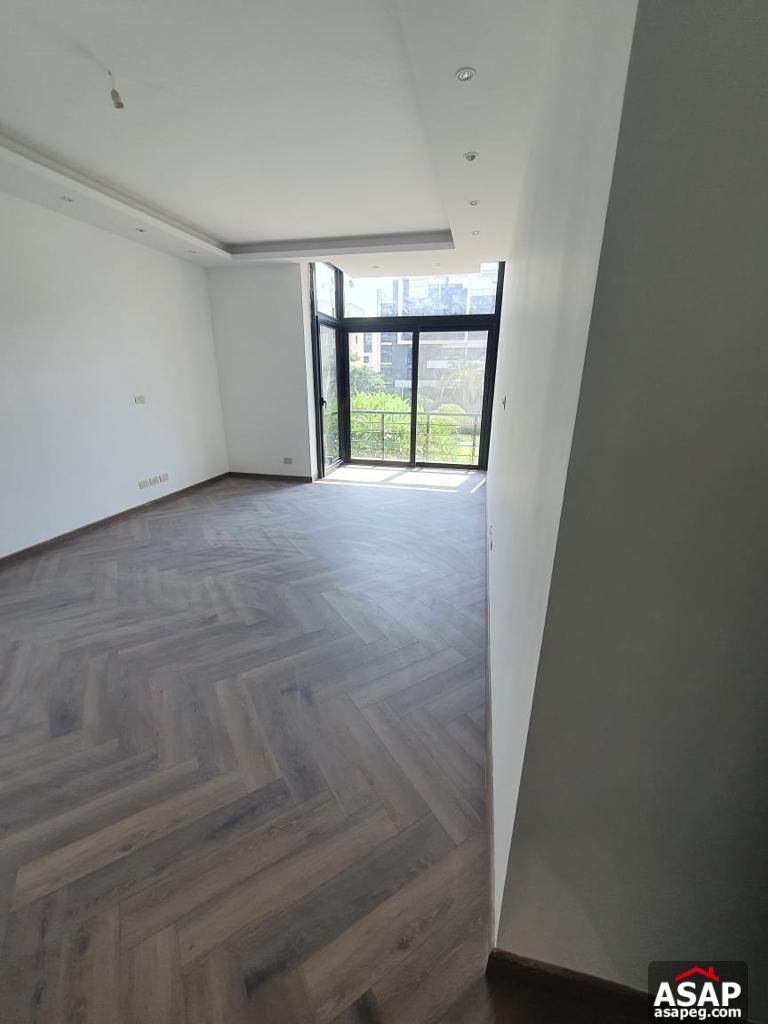 Semi Furnished Apartment for Rent in The WaterWay Semi Furnished Apartment for Rent in The WaterWay