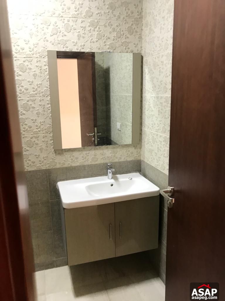 Duplex with Garden for Rent in Eastown Sodic