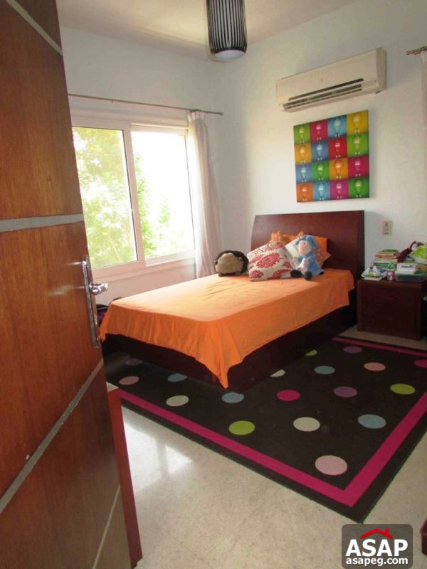 Villa with Pool for Rent in Lake View Villa with Pool for Rent in Lake View