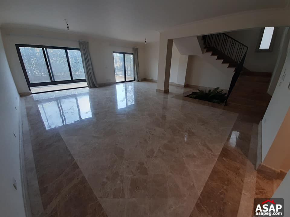 Town House with Garden for Rent in Westown - Sheikh Zayed