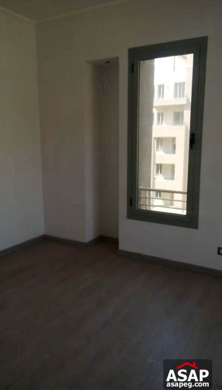 Studio for Rent in Village Gate Studio for Rent in Village Gate