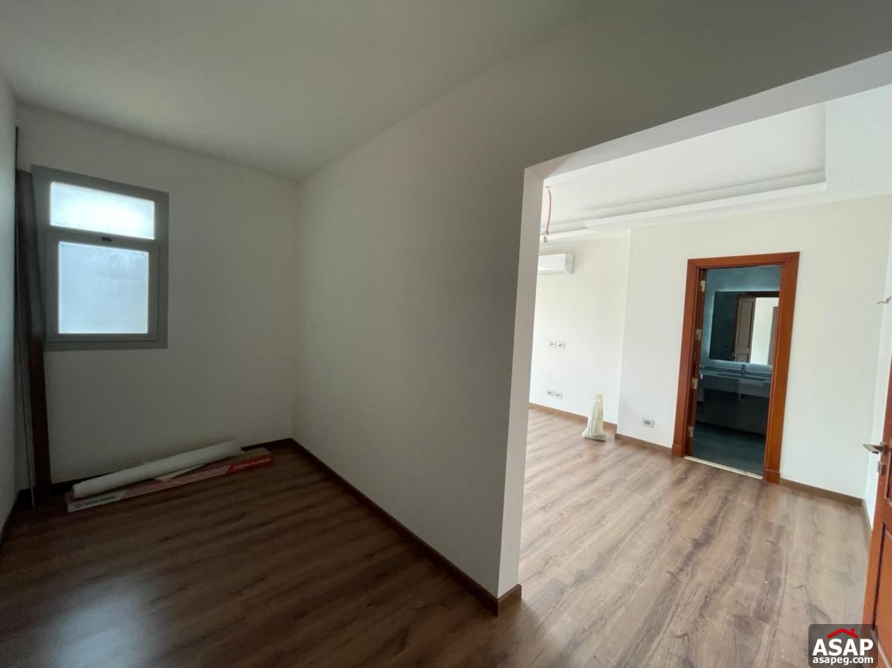 Apartment for Rent in Village Avenue