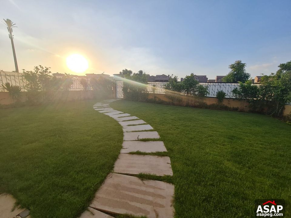 Stand Alone for Rent in Hyde Park