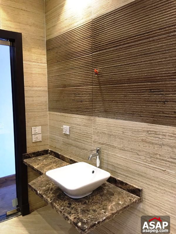 Roof for Rent in West Arabella Roof for Rent in West Arabella