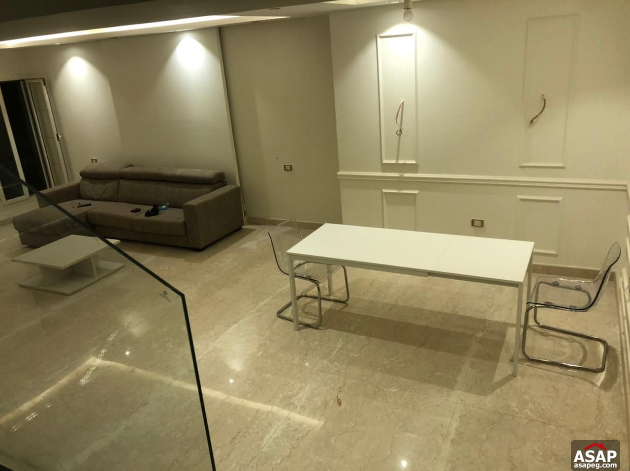 I Villa for Sale in Mountain View Hyde Park