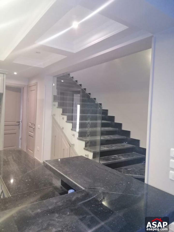 Penthouse for Rent in New Cairo compounds - Mountain View Hyde Park Penthouse for Rent in New Cairo compounds - Mountain View Hyde Park