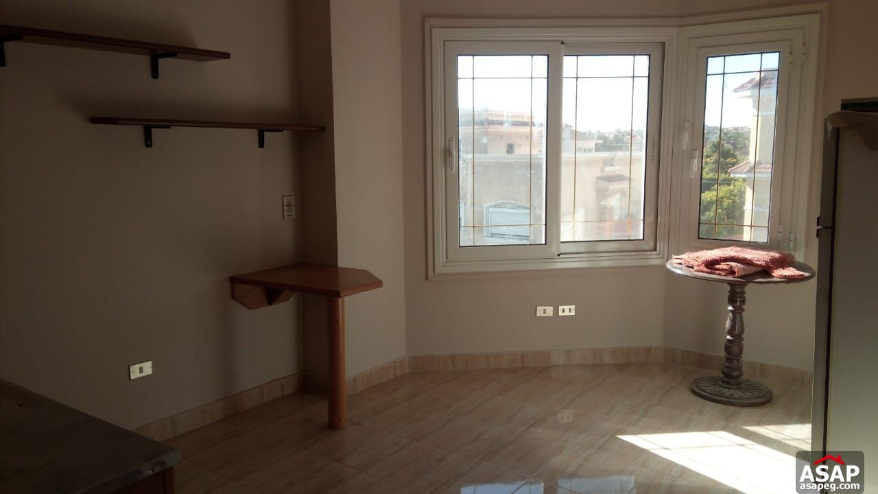 Villa with Swimming Pool for Rent in El Yasmeen Compound