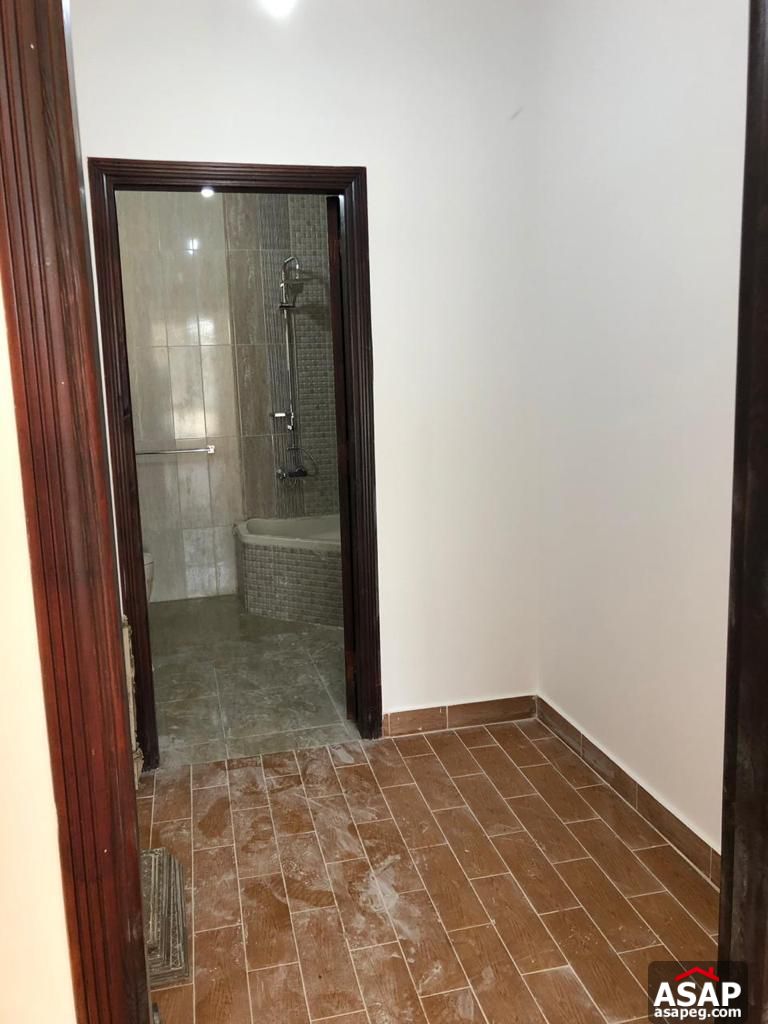 Semi Furnished Apartment for Rent in Eastown