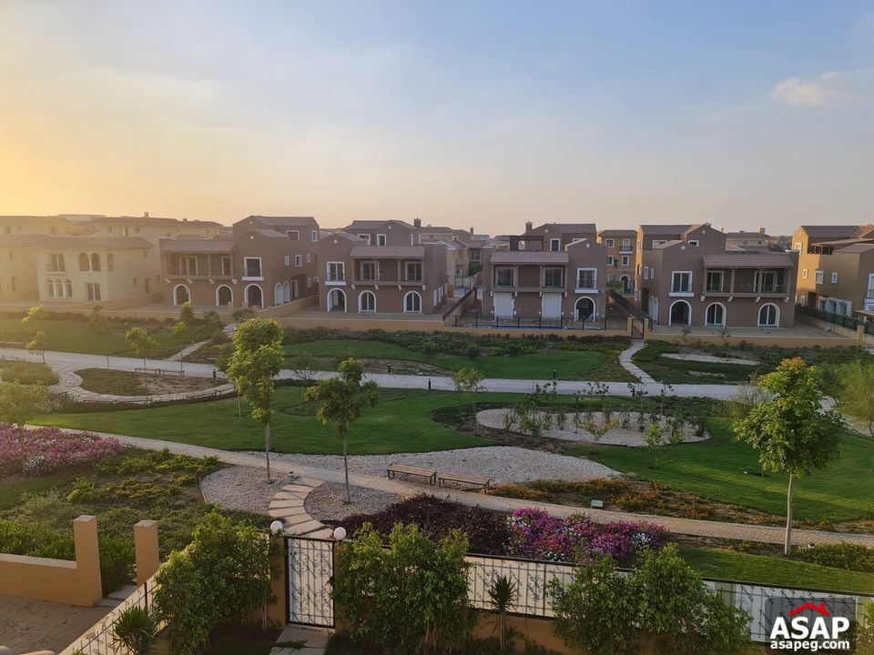 Stand Alone for Rent in Hyde Park