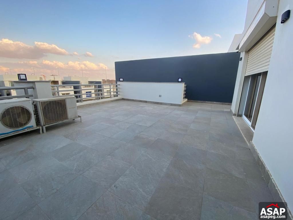 Finished Town House for Sale in Hyde Park Finished Town House for Sale in Hyde Park