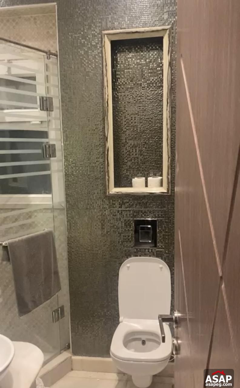 Ground Floor for Sale in Hyde Park