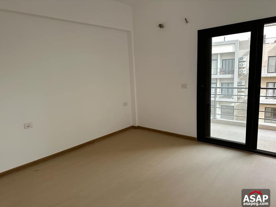 Penthouse for Rent in Fifth Square Compound Penthouse for Rent in Fifth Square Compound