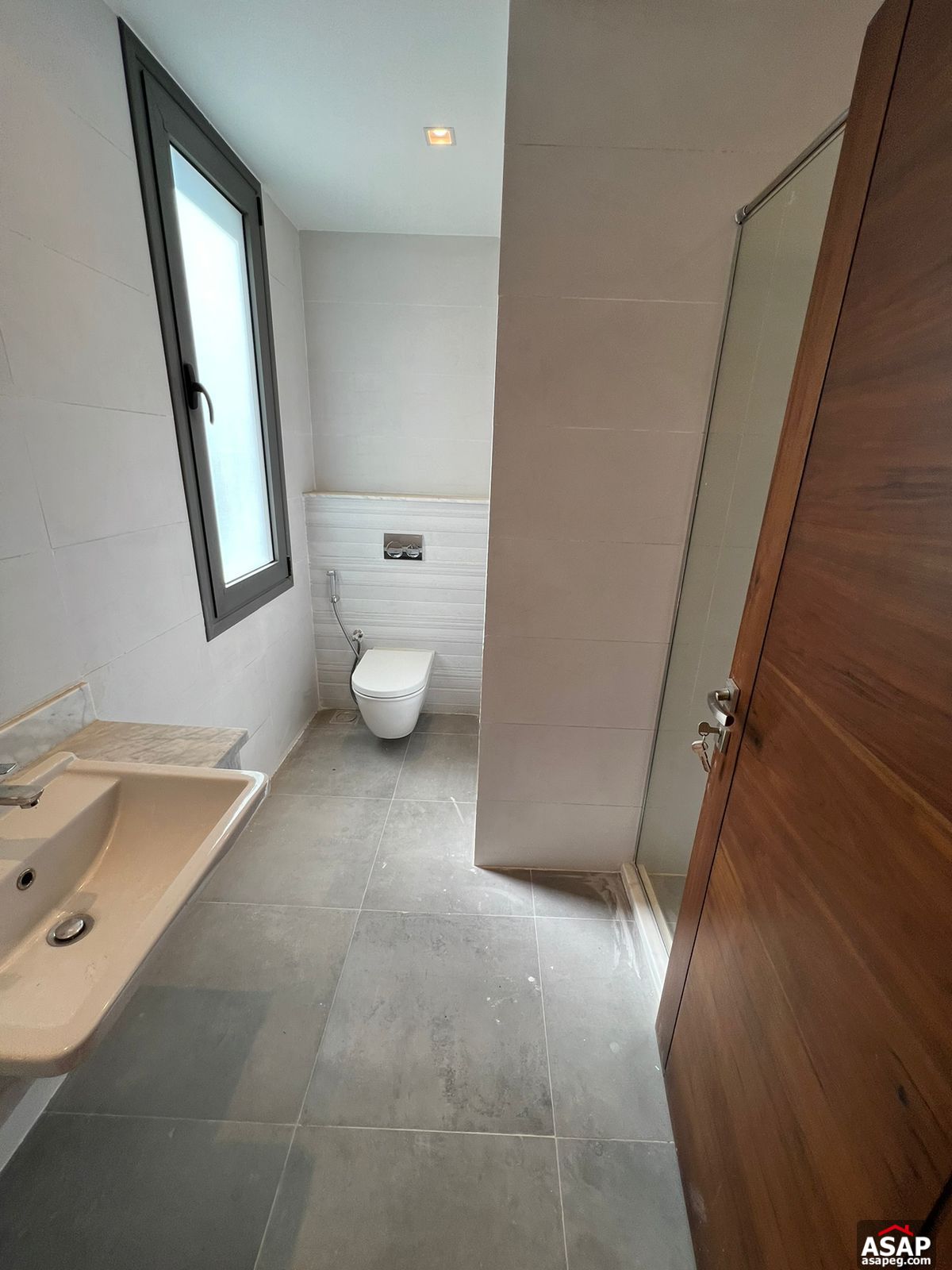 Semi Furnished Apartment for Rent in Silver Palm