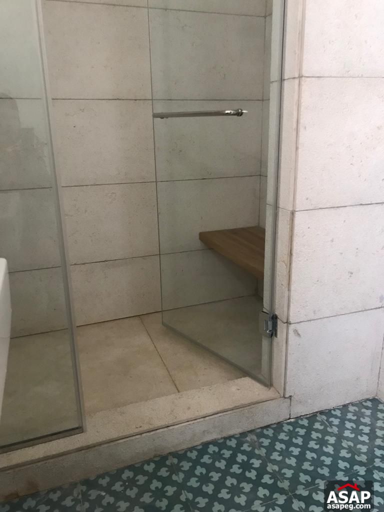 Nice Duplex with Garden for Rent in Eastown Nice Duplex with Garden for Rent in Eastown