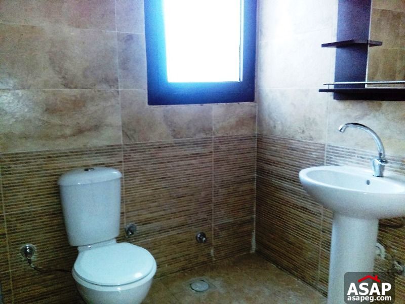 Town House for Rent in Sheikh Zayed Town House for Rent in Sheikh Zayed