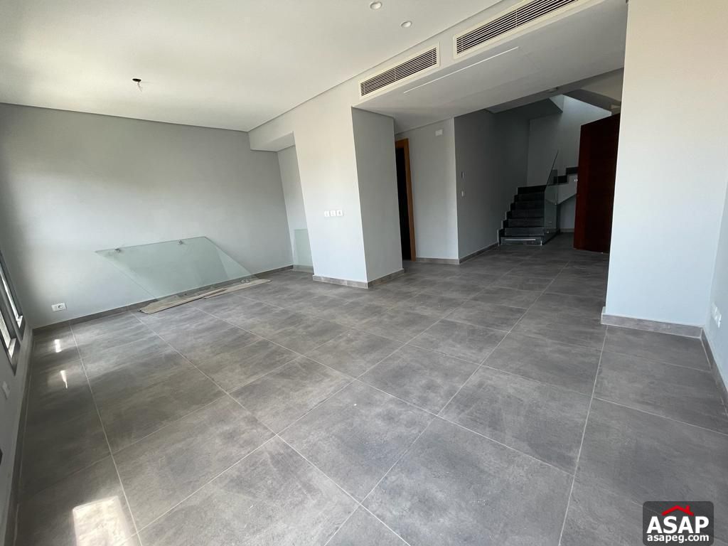 Finished Penthouse for Sale in Trio Gardens Finished Penthouse for Sale in Trio Gardens