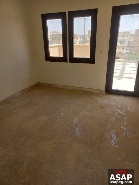 Semi Furnished Villa for Rent in Mivida Semi Furnished Villa for Rent in Mivida