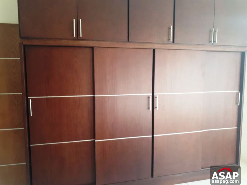 Villa for Rent in Sheikh Zayed