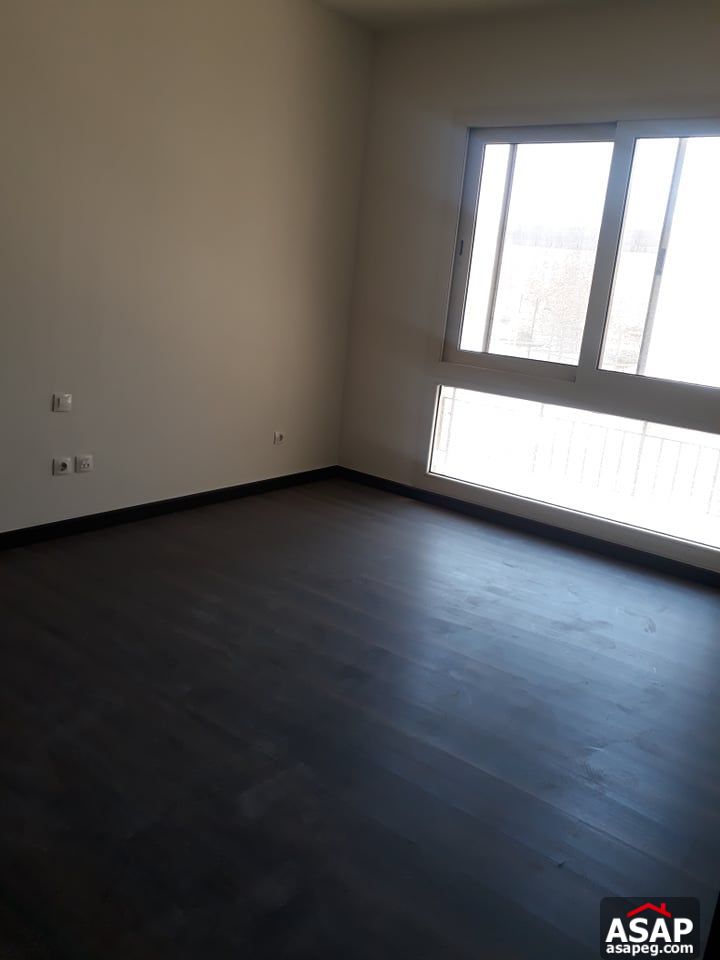 Duplex with Garden for Rent in Uptown Cairo