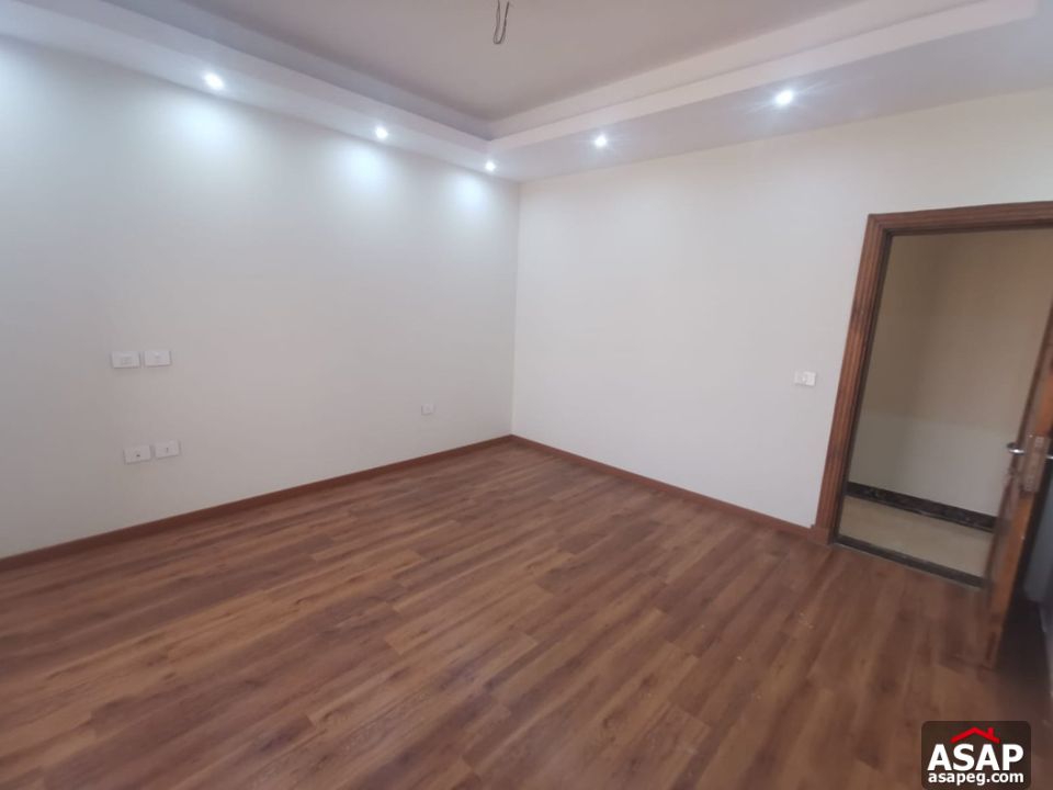 Apartment for Rent in Les Rois Copmound Apartment for Rent in Les Rois Copmound