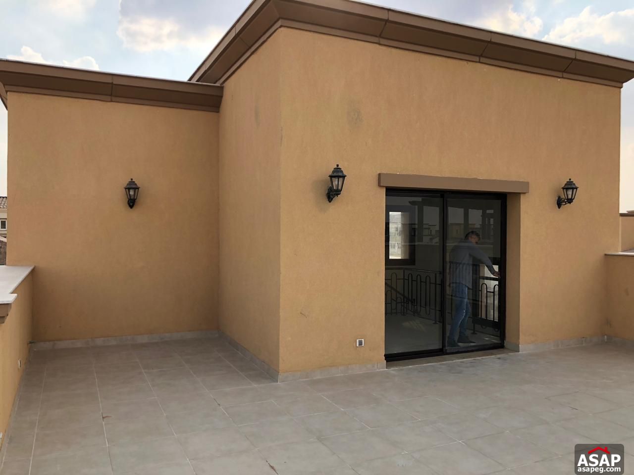 Semi Furnished and Air-conditioned Stand Alone Villa for Rent in Mivida Semi Furnished and Air-conditioned Stand Alone Villa for Rent in Mivida